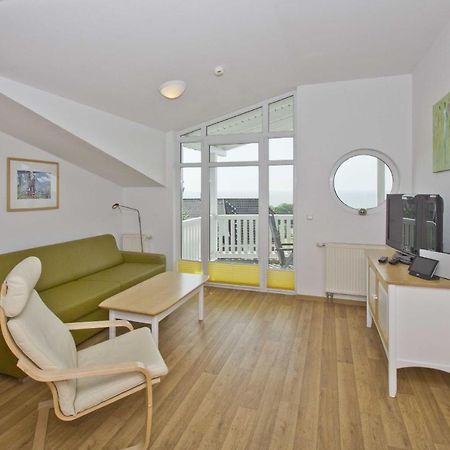 Mit Meerblick Und Balkon, Gratis Nutzung Vom Ahoi Erlebnisbad Und Sauna In Sellin - Meeresblick Fewo 17 奥斯特巴德·哥伦 外观 照片